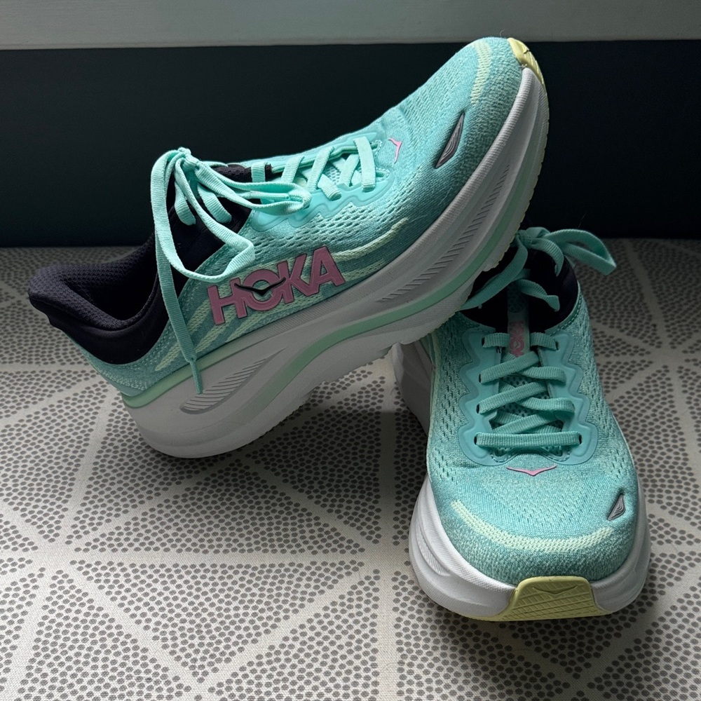 Hoka Bondi 9 Women's Teal Mint Athletic Running Shoes with Pink Logo